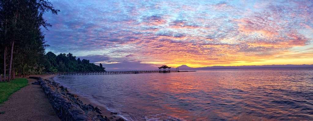 Borneo Eagle Tempat peranginan